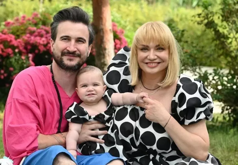 cristina cioran bona gradinita fetita ei