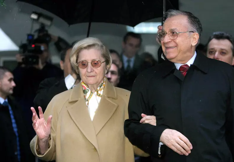 ROMANIA - ION ILIESCU - REFERENDUM FOR NEW CONSTITUTION