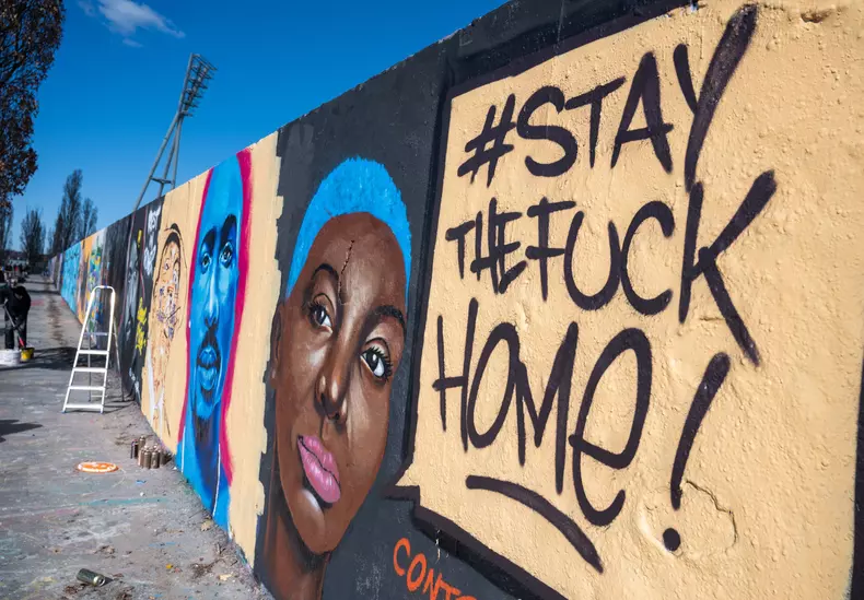 Graffiti coronavirus