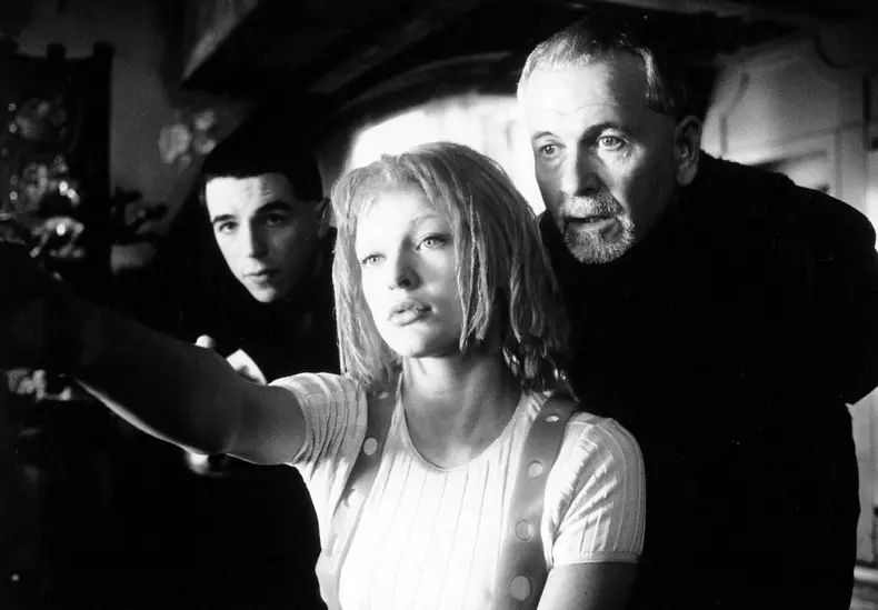 Ian Holm, Milla Jovovich