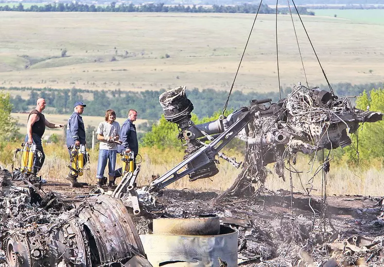 6-7-foto-6---ucraina-avion-epa-06.jpg