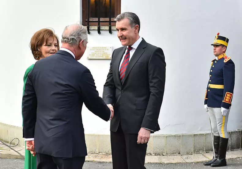 charles palatul elisabeta 2