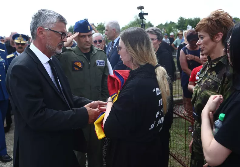 Pilotul Florin Rotaru, înmormântat la Fetești