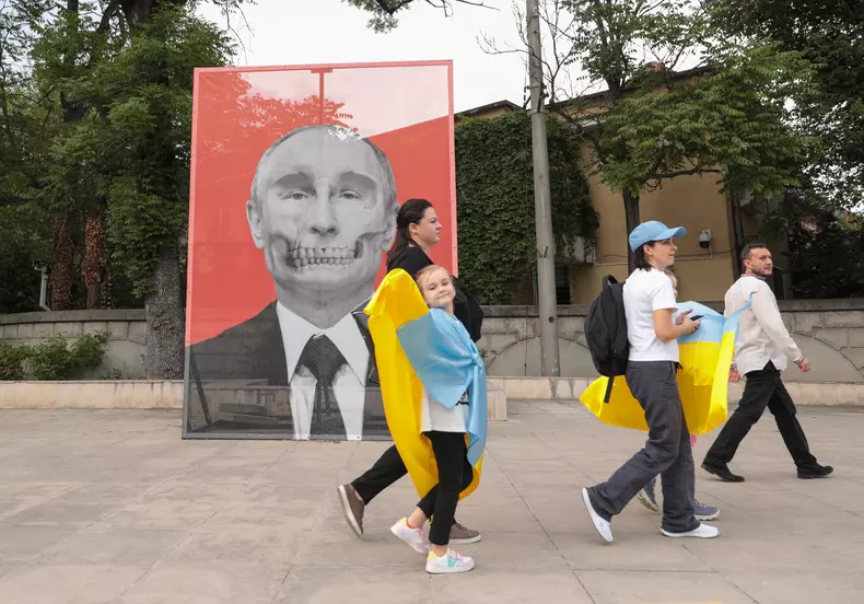 28040767710800628592104783053506713543354430n