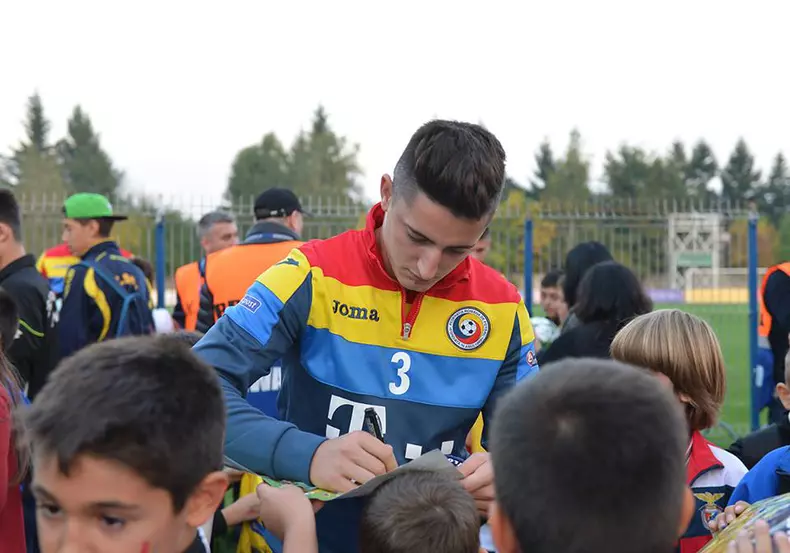 14492479_659621634215450_3665508686690762845_n