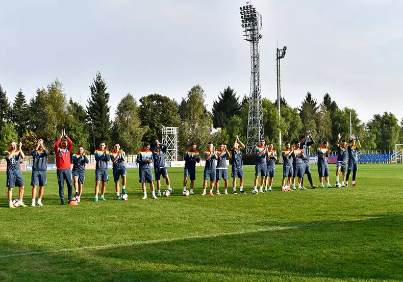 14502717_659620774215536_74216799295081420_n