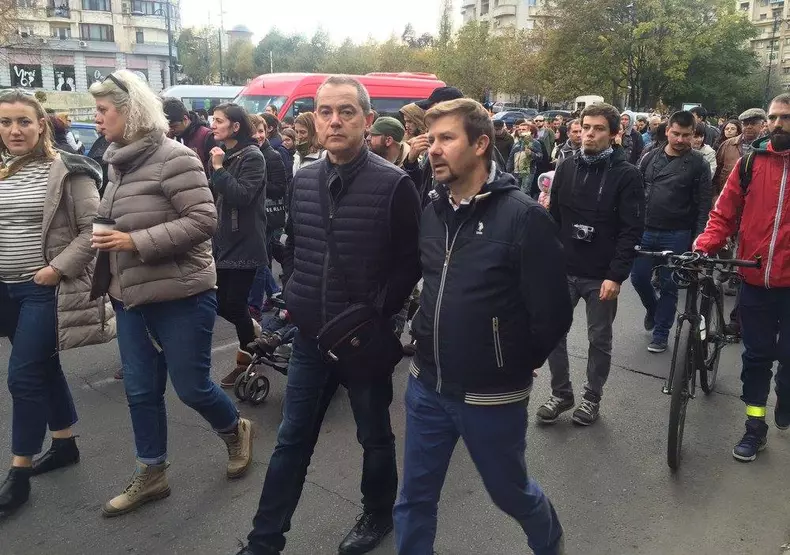 mars colectiv vlad alexandrescu