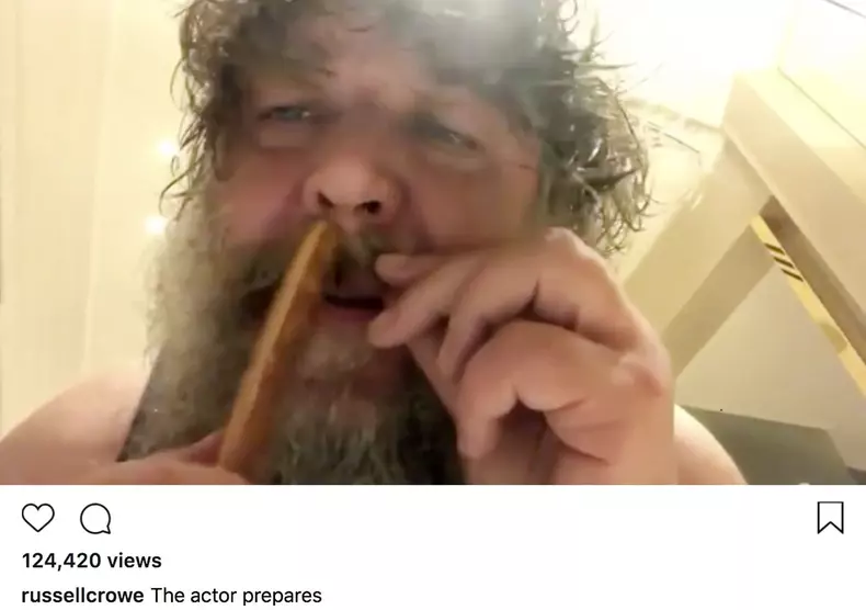 CELEBRITY SOCIAL MEDIA PHOTOS