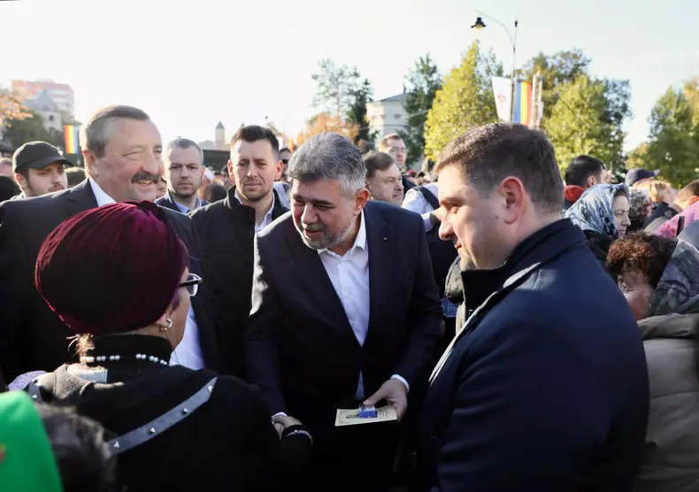 marcel-ciolacu8-parascheva-iasi-facebook