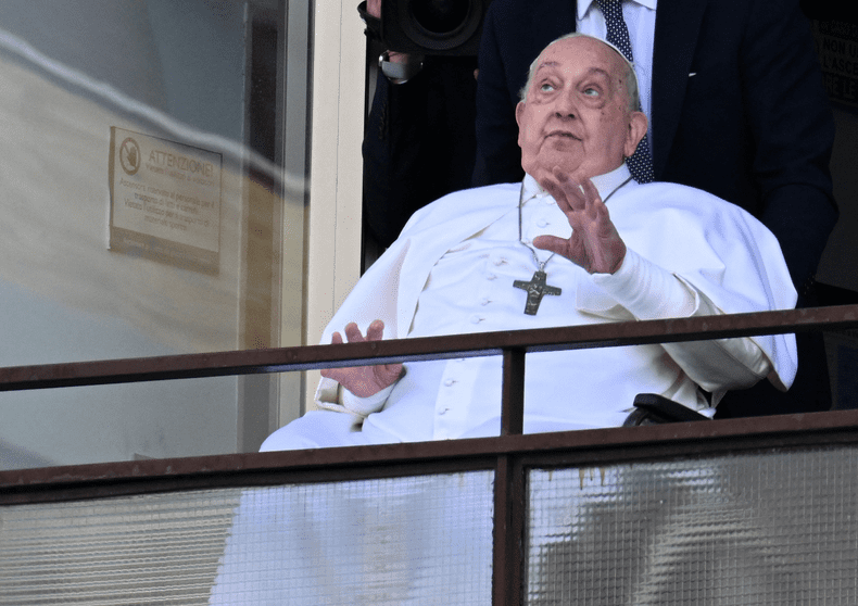 papa-francisc-hepta