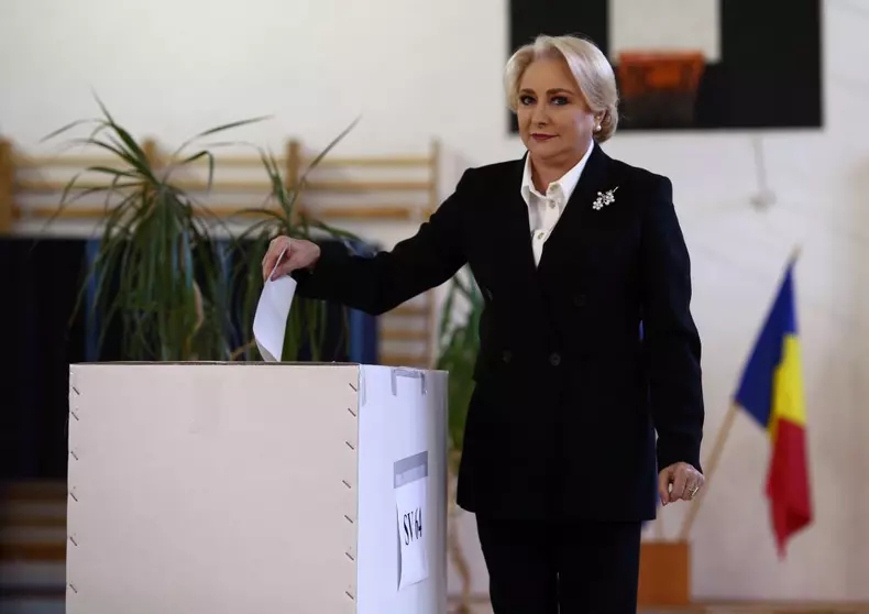 Viorica Dancila a votat la referendumum pentru redefinirea familiei (1)