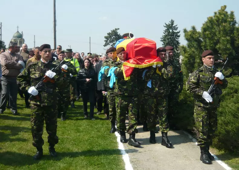 inmormantare_3_03.jpg