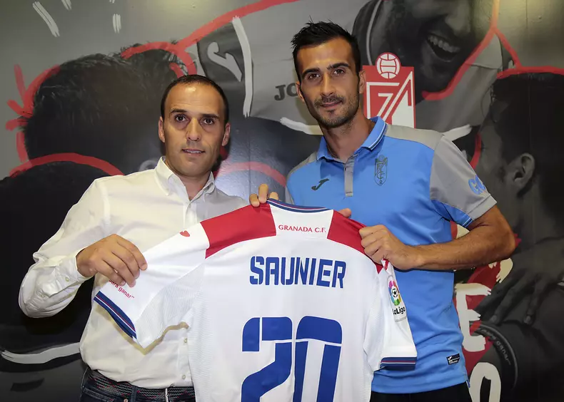 French defender Matthieu Saunier new player of Granada FC