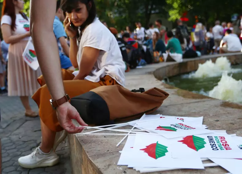 protest rosia montana vlad chirea (5)