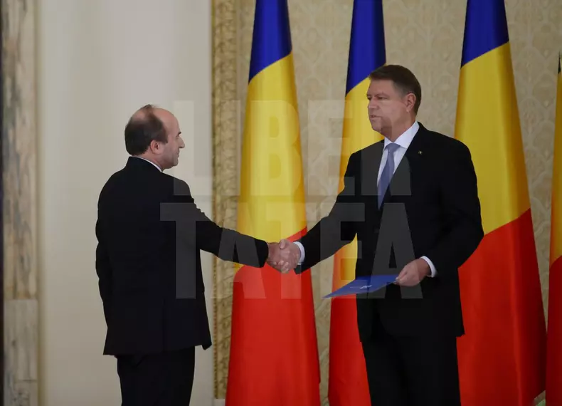 Iohannis juramant, cotroceni (6)