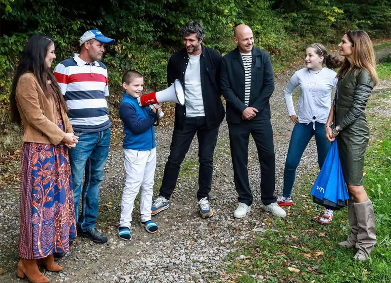 familia-anton-visuri-la-cheie