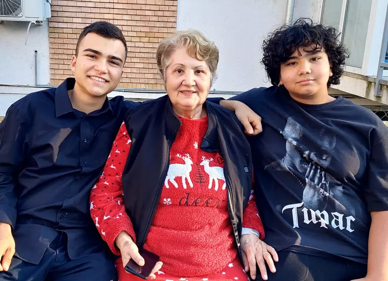 Mama adrianei Bahmu