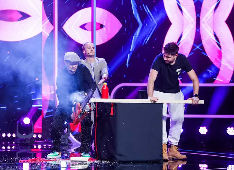 magicianul-robert-tudor-serban-copot-iumor-s14