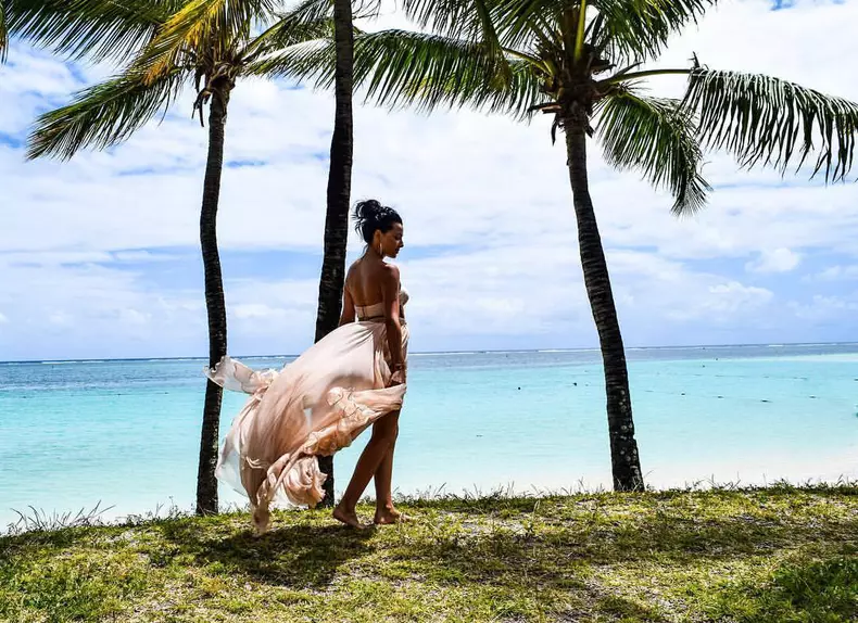 Corina Caragea vacanta