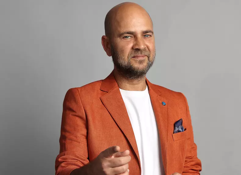Cosmin Seleși
