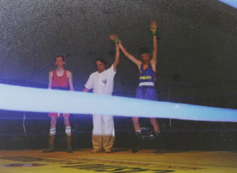 Aosta, Italia, 1996, campionat european test pentru cadeţi castigat de Bute, 54 kg (1)