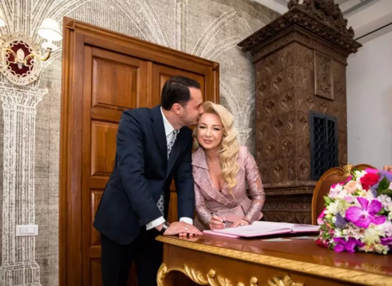 cristina-herea-a-divortat-3