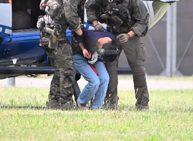 Detention review of alleged Solingen perpetrator in Germany