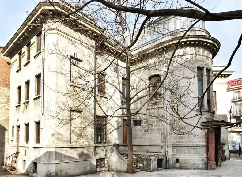 Vila de lângă Parcul Cișmigiu care a fost sediu Gestapo (4)