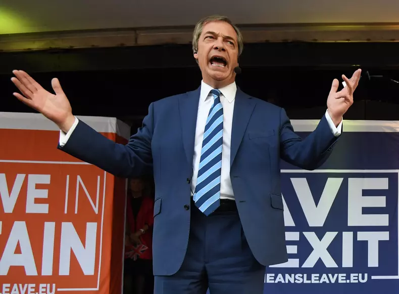 Pro-Brexit supporters rally in London