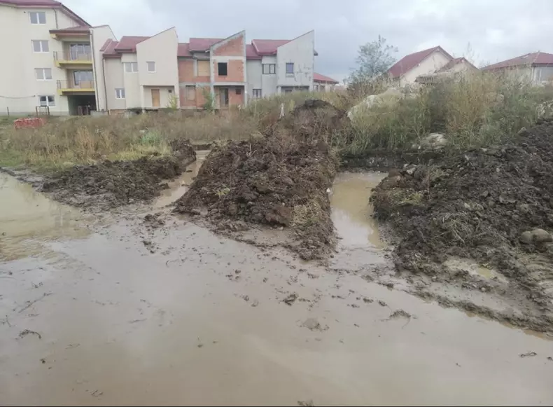 8FBFDCEC-1E8B-484C-97AA-3E4BB13B4148