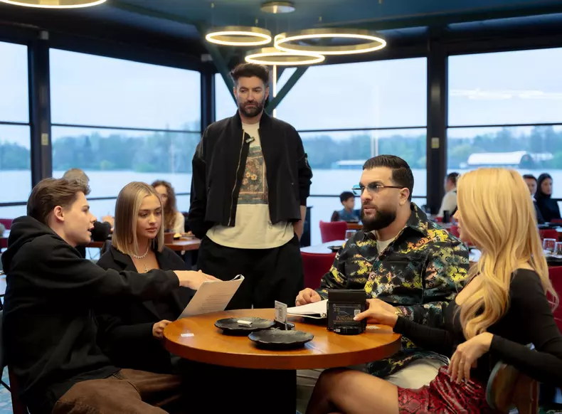 smiley andreea balan tzanca uraganu iuliana beregoi cristian porcari un weekend criminal film (2)