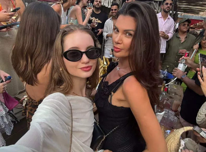 Irina Columbeanu și Ramona Gabor Saint Tropez (1)