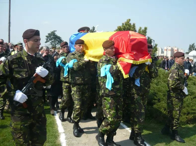 inmormantare_6_01.jpg
