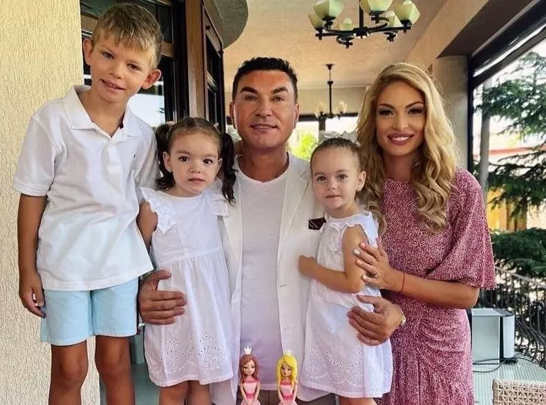 valentina-pelinel-si-cristi-borcea-alaturi-de-copii-2