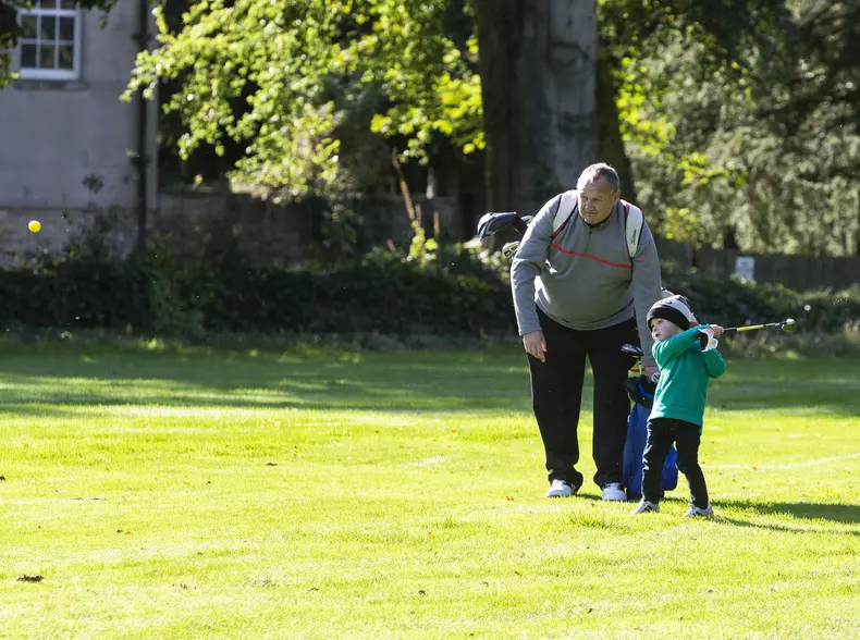 tk3s_swns_young_golfer_011