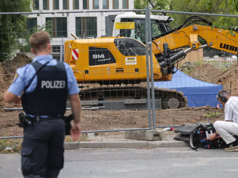 Evacuare în Germania - O bombă uriașă neexplodată, găsită în Frankfurt