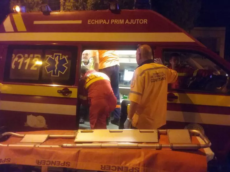 muzicanti loviți pe trecerea de pietoni în Mamaia (1)