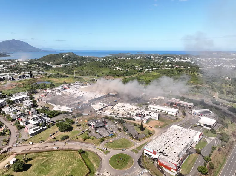 Deadly Riots Sweep New Caledonia Capital - Noumea