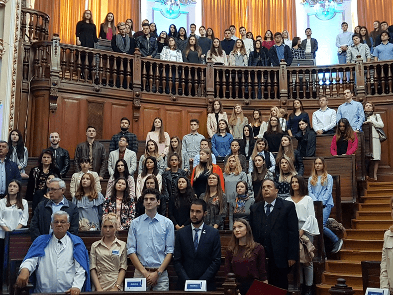 22197820_1563787100309267_1494128141_o