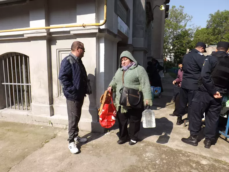 IZVORUL TAMADUIRII (85)