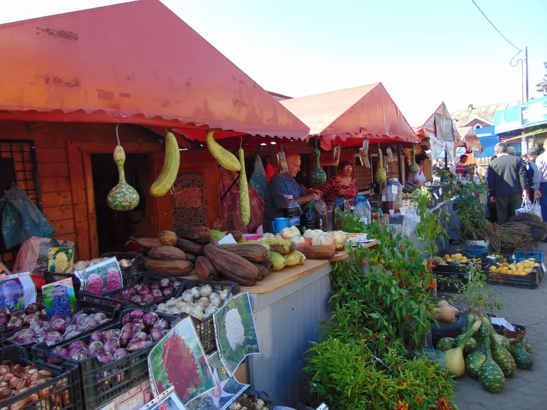 targ toamna preturi hora mici pastrama (24)