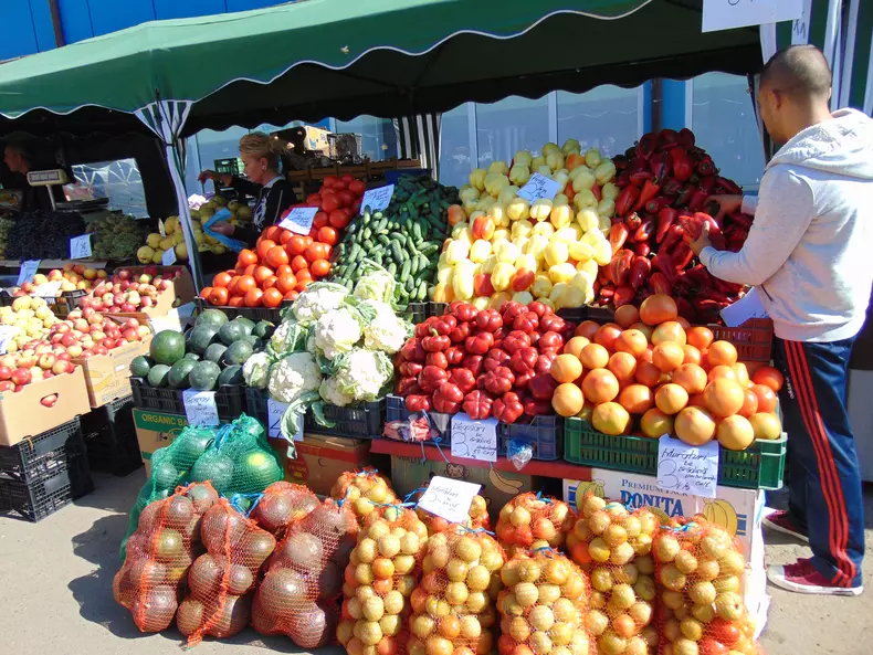 targ toamna preturi hora mici pastrama (30)