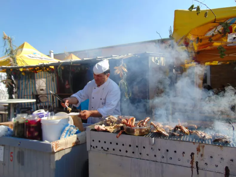 targ toamna preturi hora mici pastrama (8)