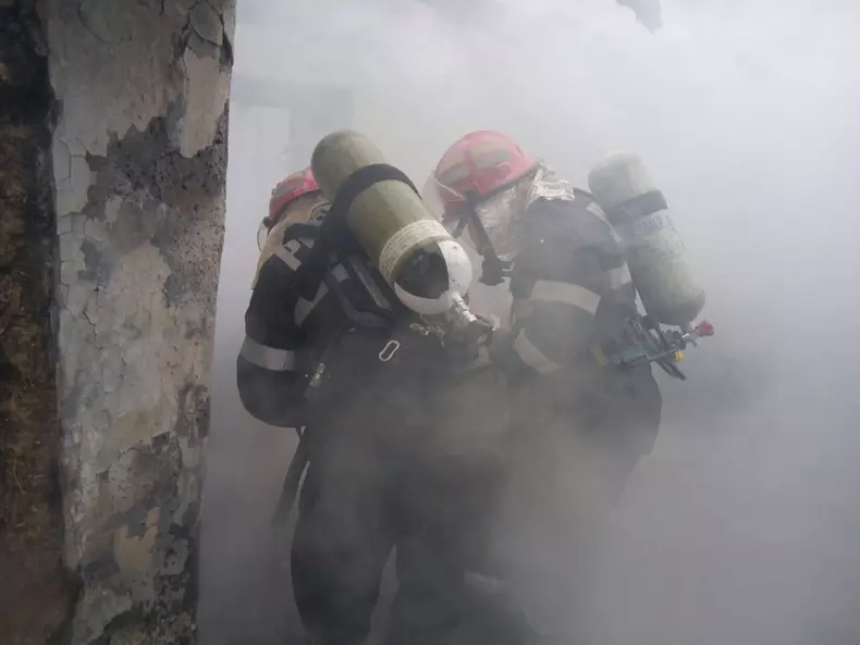 pompieri_incendiu (1)