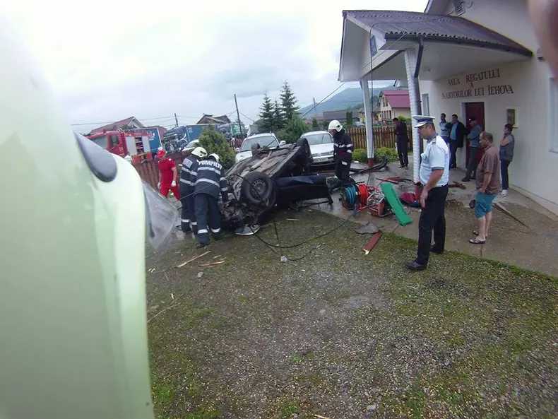 accident în Bistrița, lângă o casă de rugăciune (5)
