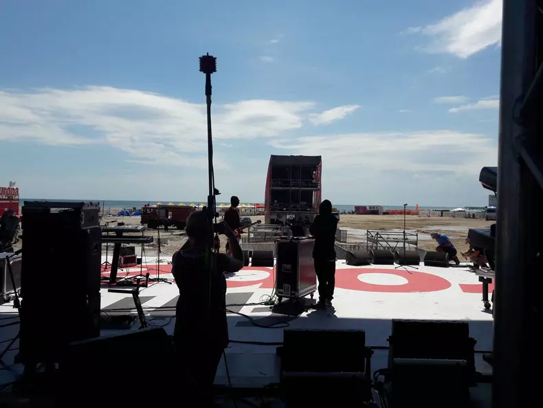 Concertul Delia de la Europa FM live pe plajă a fost anulat (4)