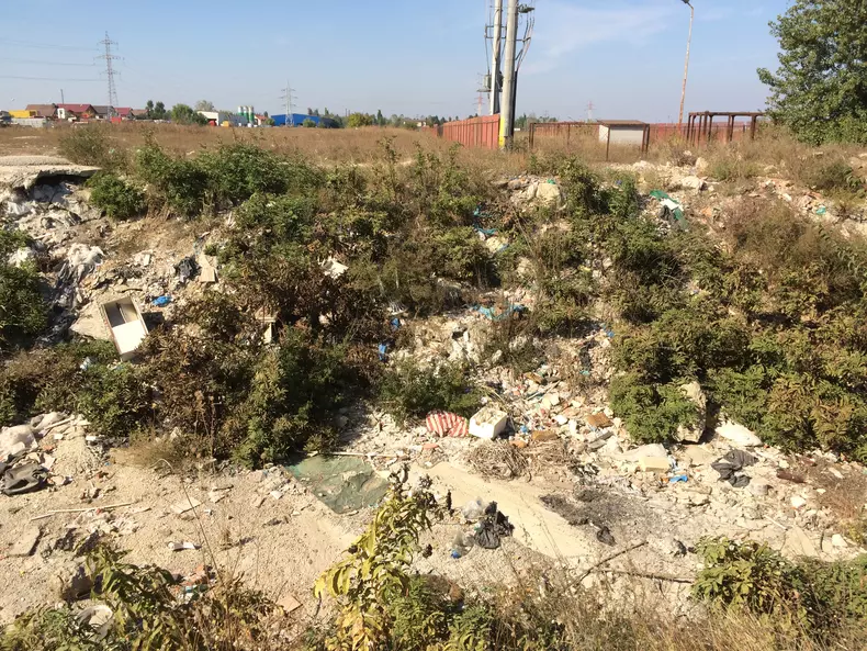 Mizerie mare pe canalul de irigații Bercenii- Vidra- Frumușani