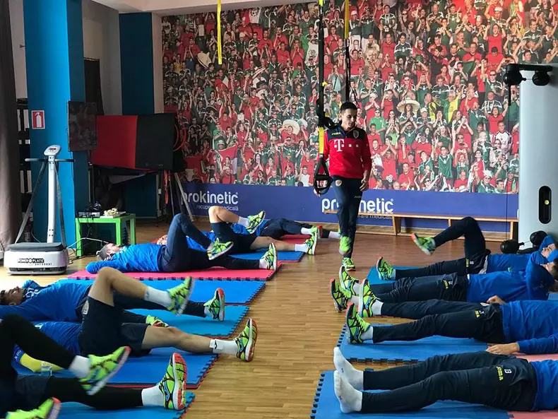 29541239_956842724493338_5295059302502384586_n