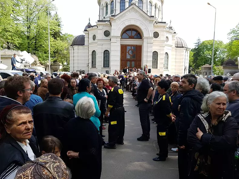 Inmormantare Ionela Prodan