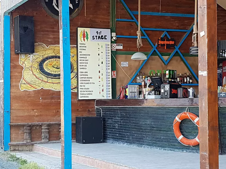 bar in vama veche